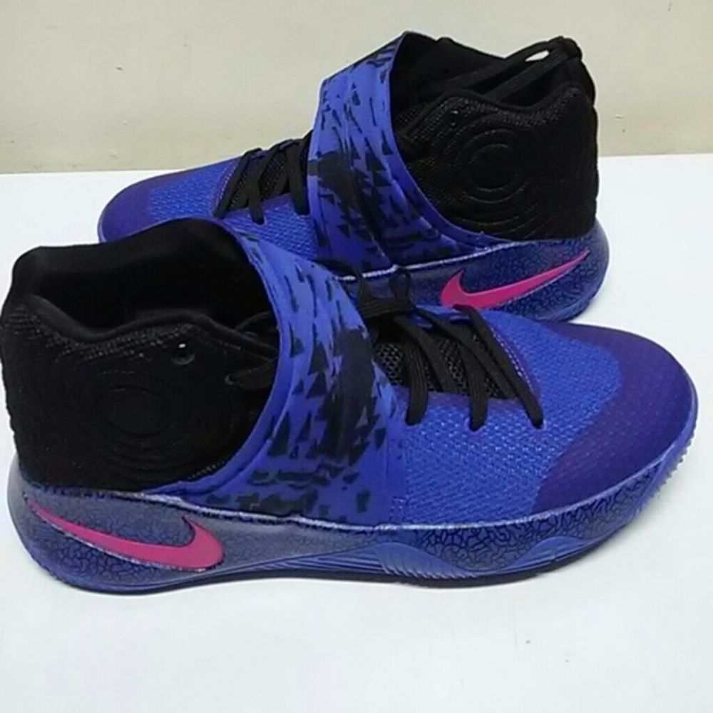 Nike Kyrie 2 II